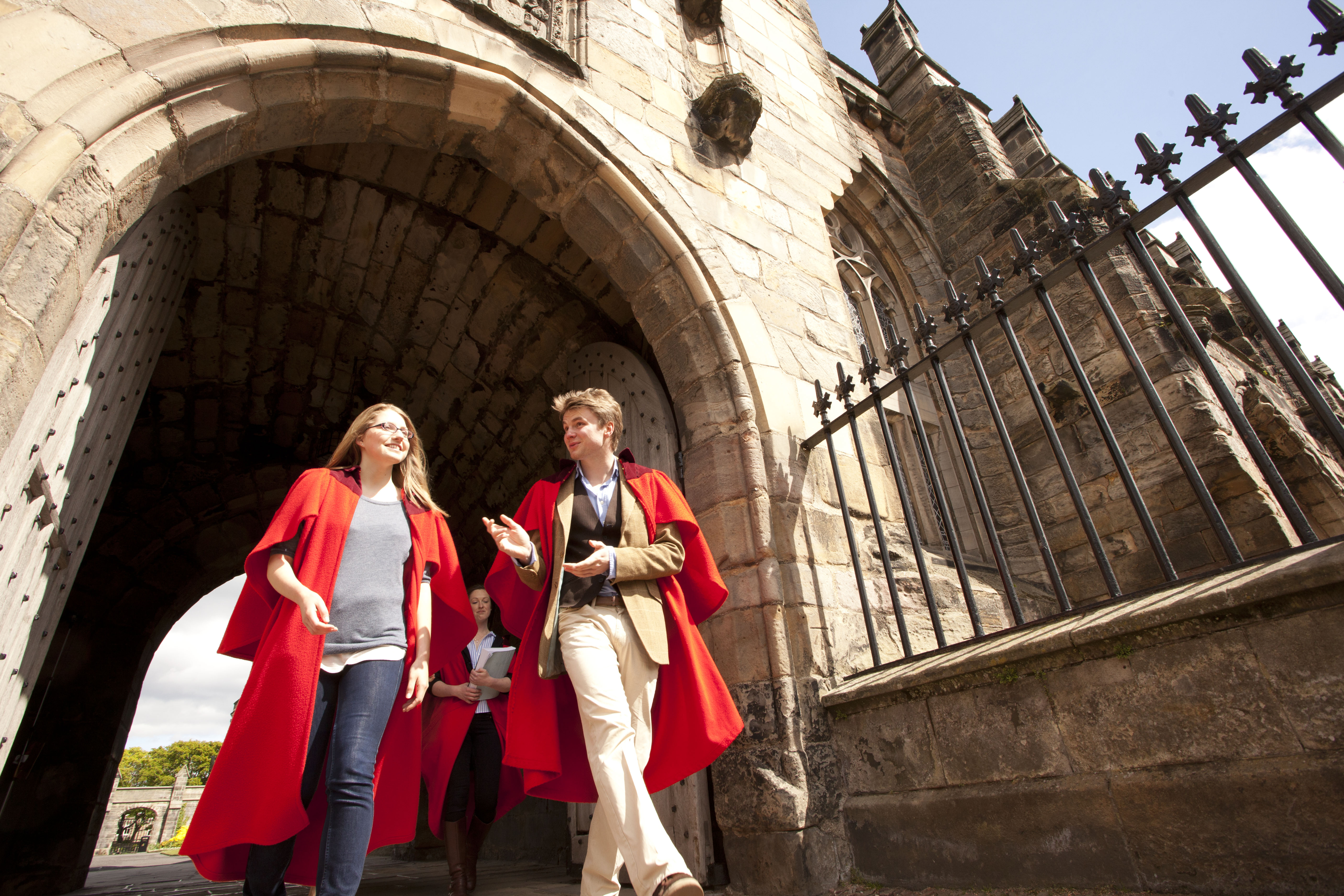 St university. Университет St Andrews. Сент-Эндрюсский университет в Шотландии факультеты. Сент Эндрюс Шотландия. Сент-Эндрюсский университет студенты.